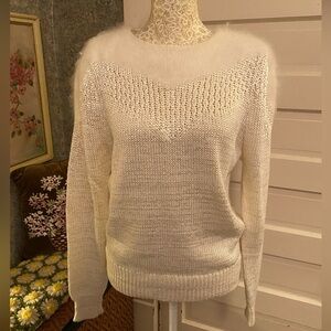 Vtg angora blend ivory / cream knit sweater 80’s Nordstrom town square Small